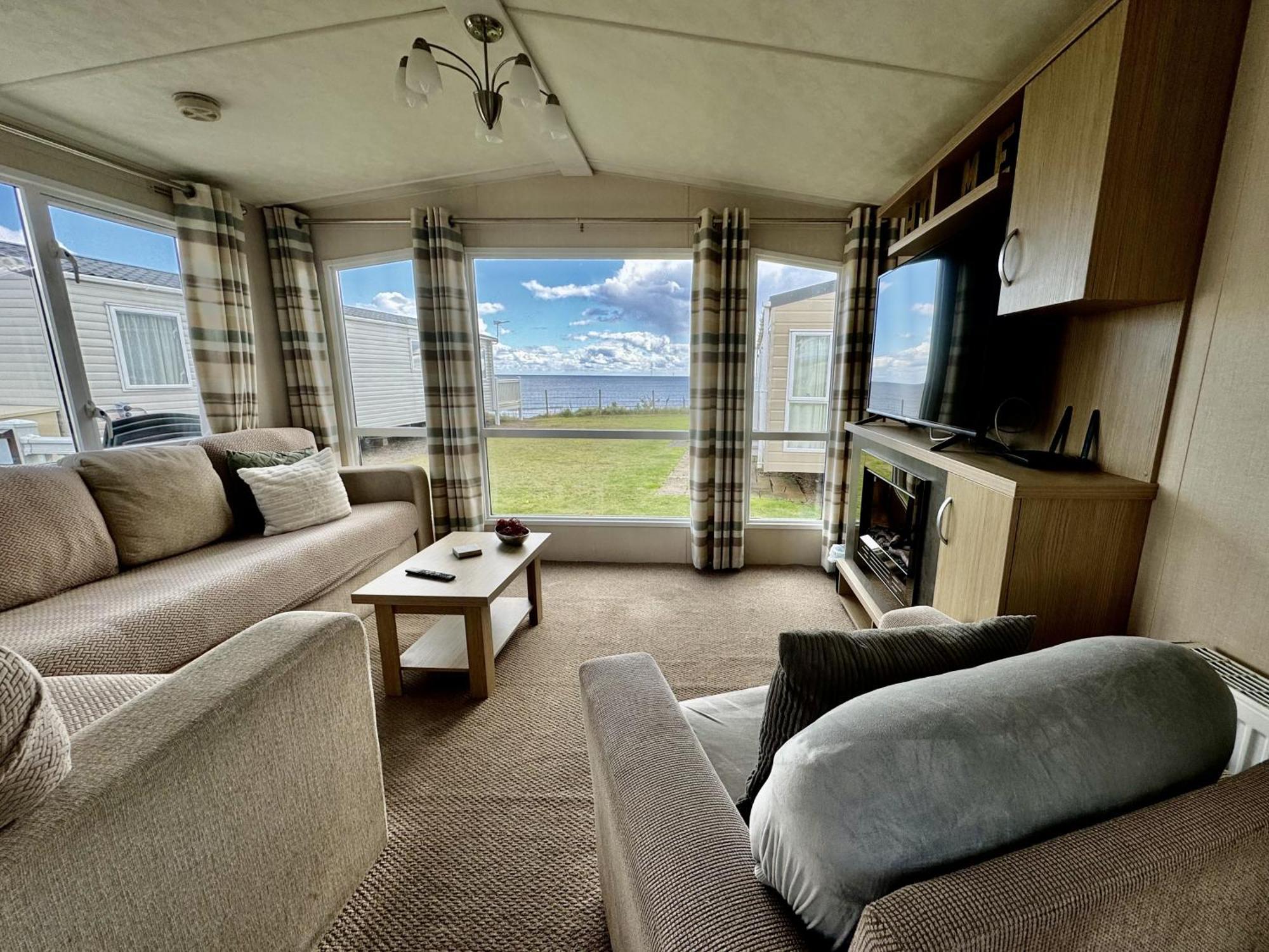 New Sea View Platinum Caravan With Huge Decking Newcastle Upon Tyne Kültér fotó